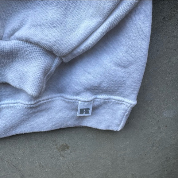 Vintage Russell Athletic White Crewneck - Picture 3 of 4